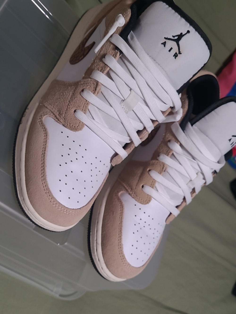 Nike Low-Top Sneakers in White and Beige